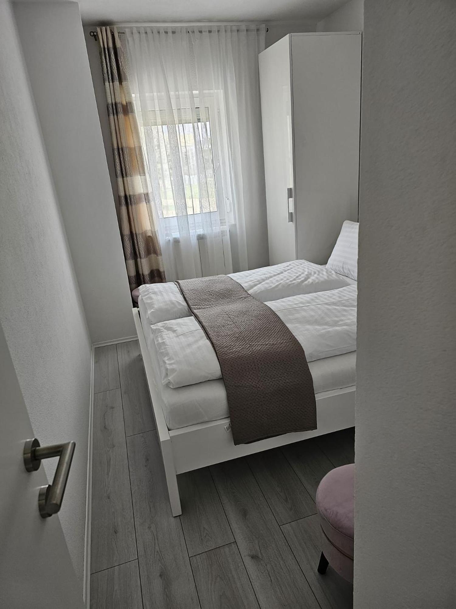 Apartments Somi Πόρετς Εξωτερικό φωτογραφία